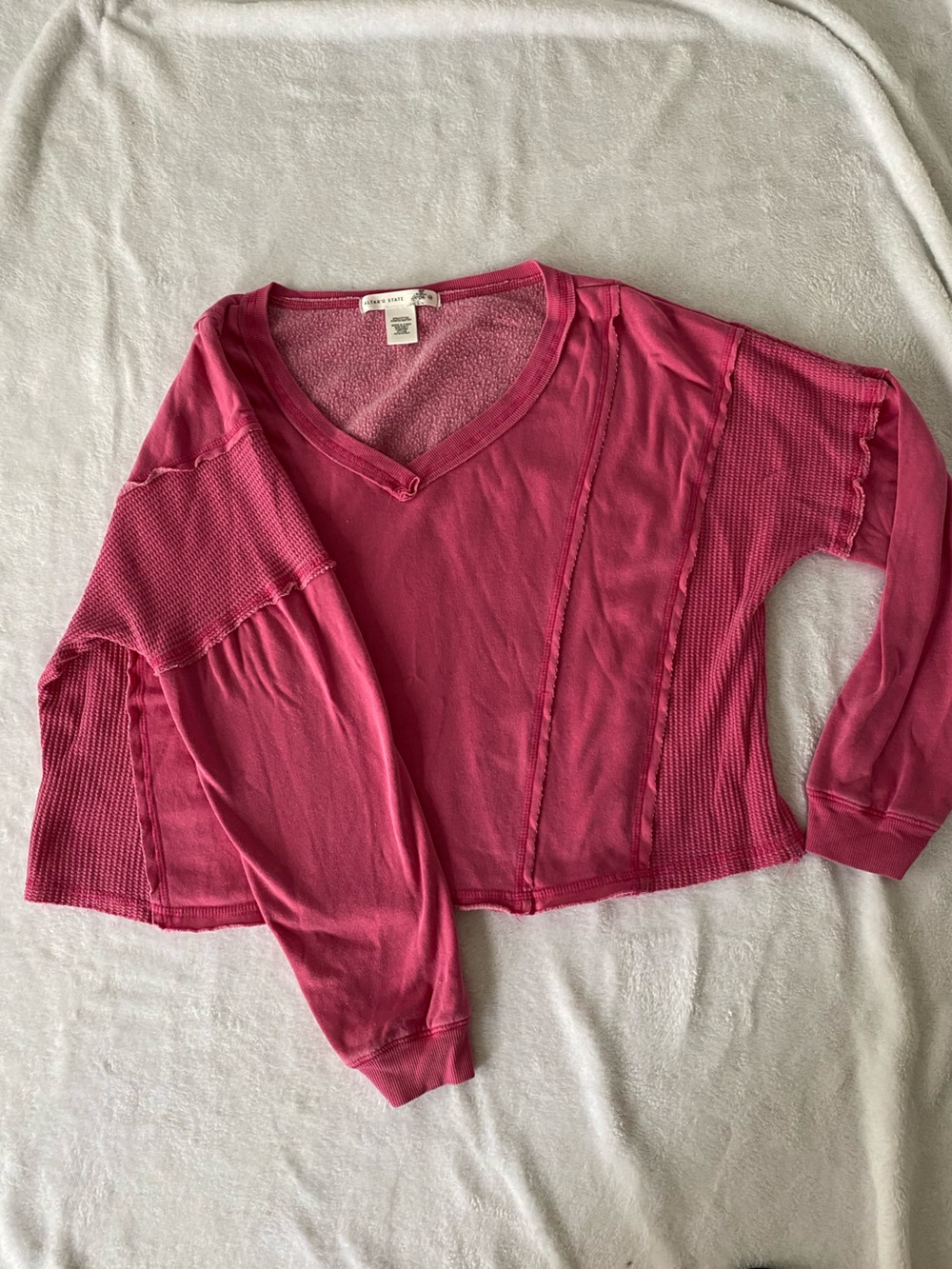 Altar'd State Women's Thermal V-Neck Top in Deep Berry